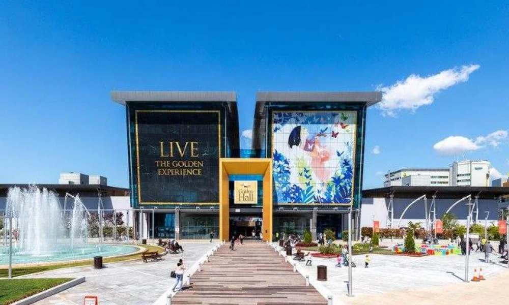 Εκκενώνεται το Golden Hall - Άτομο με κοροναϊό επισκέφτηκε το εμπορικό κέντρο